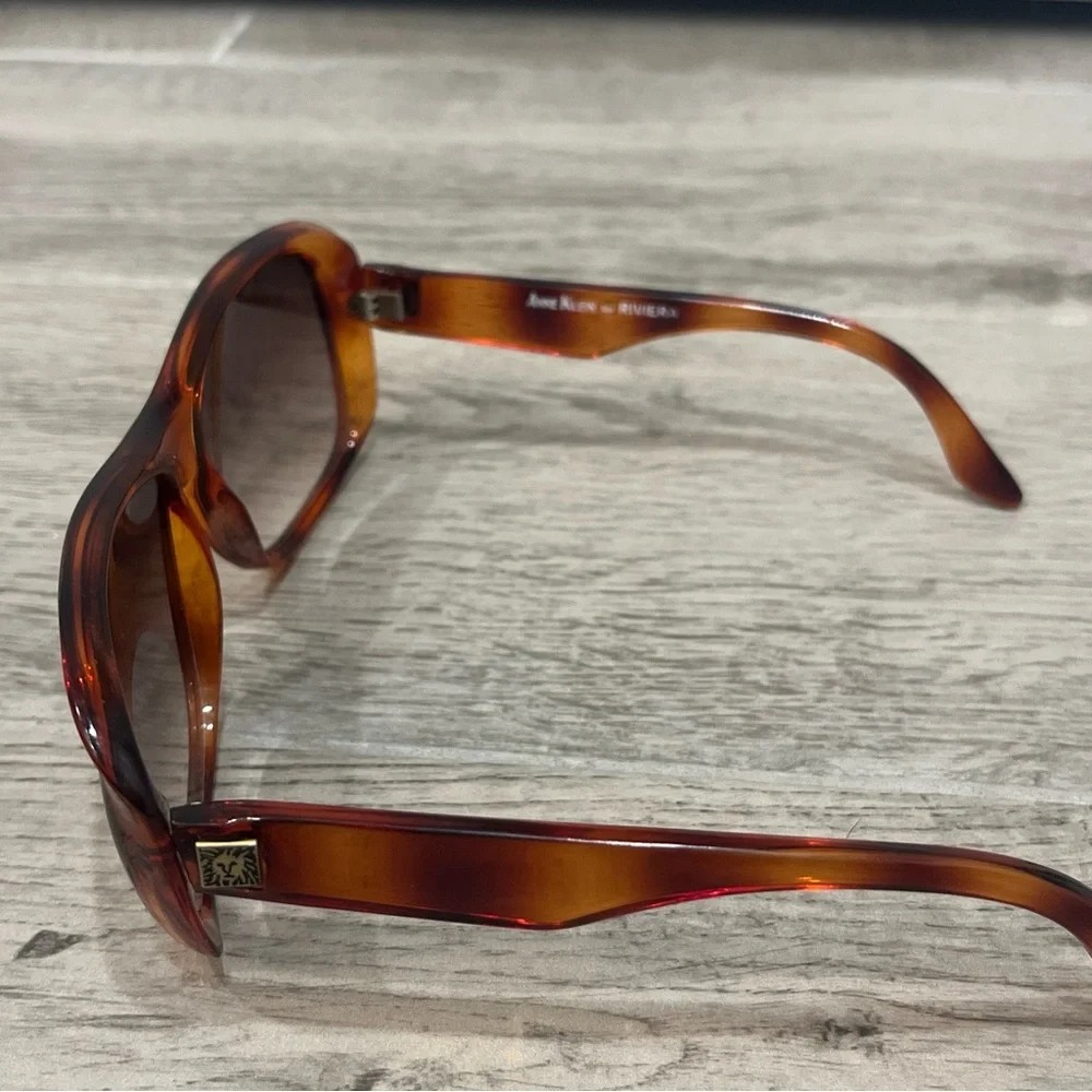 Anne Klein Riviera Sunglasses Tortoise Frame Hong Kong‎